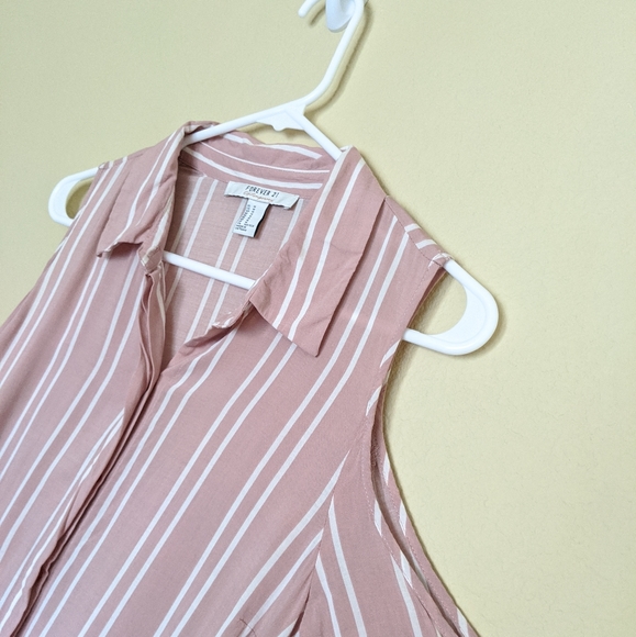 F21 Contemporary Button Down - Picture 4 of 8